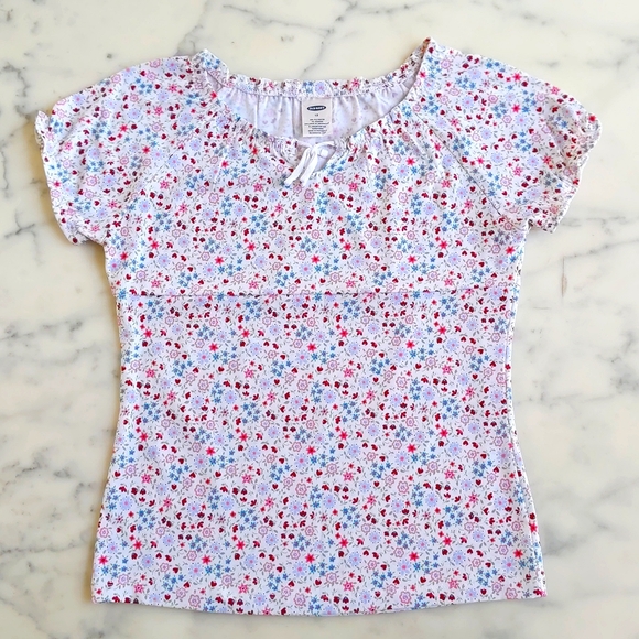 NWOT. Old Navy Multicolor Floral Short Sleeve Blouse. - Picture 3 of 5